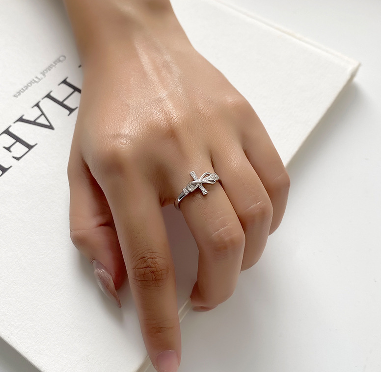 Simple Color Matching Copper Ring Fashion Cross Evil Rings For Women Girl Finger Accessories Party Jewelry Gift – White K