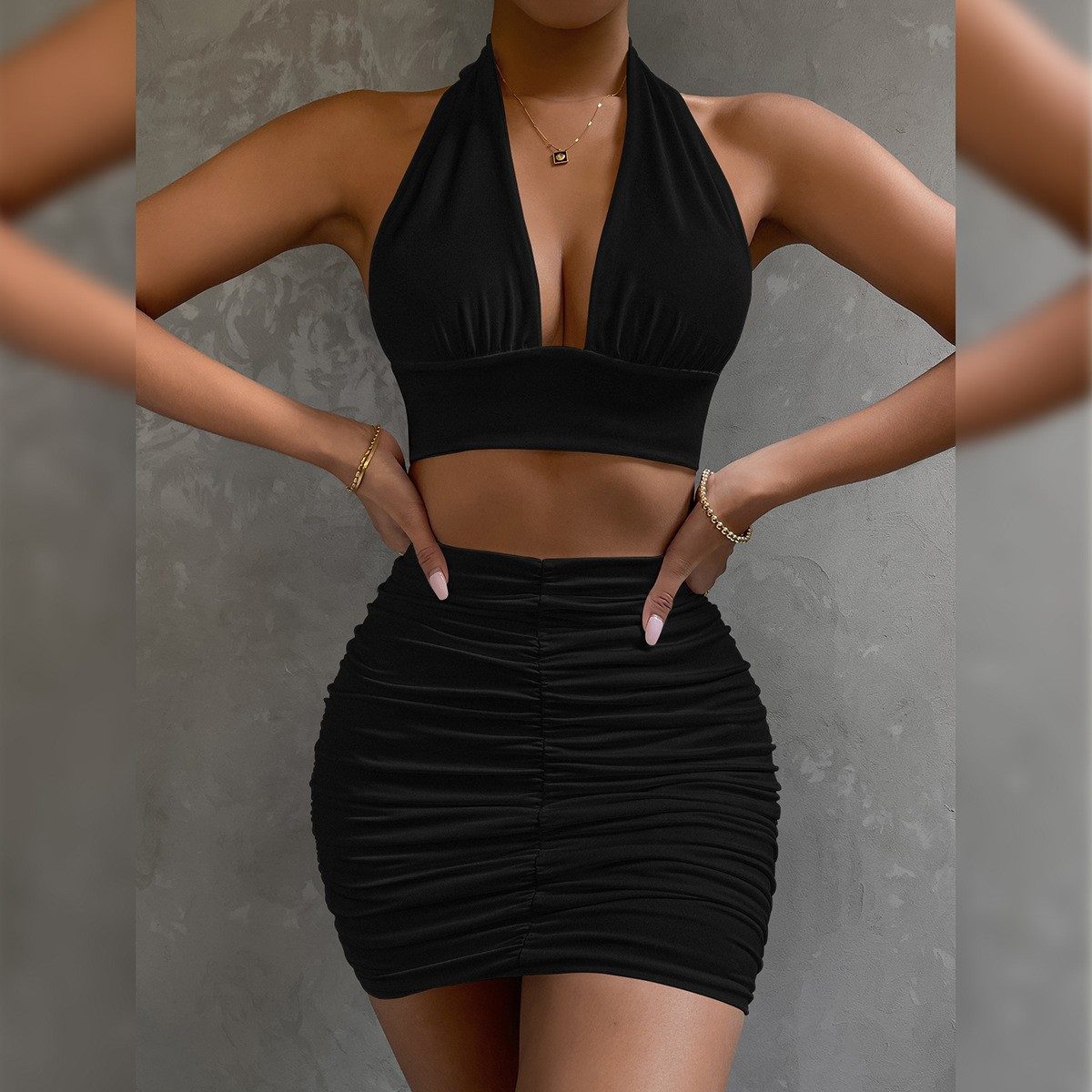 2pcs Dress Suits For Women Halter Lace-up Hip Top And Pleated Hip-covering Skirt – Black