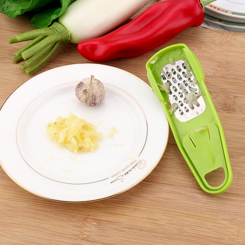 Kitchen Gadget Garlic Masher Seasoning Grinder – Light green