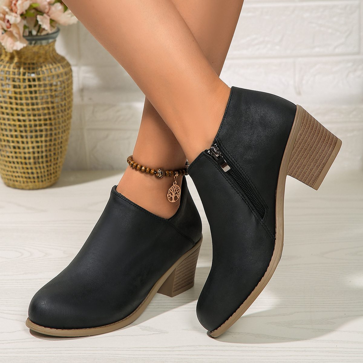 Chunky Heel Round Toe Ankle Boots With Side Zipper Design Fashion Fall Winter Short Boots For Women Shoes – Black