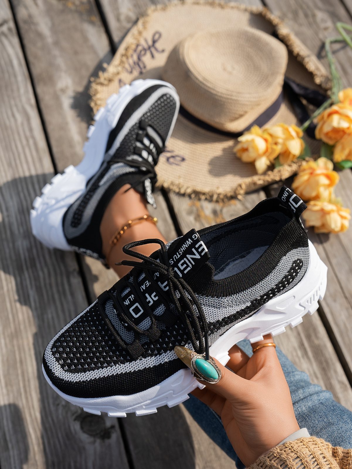 Flyknit Mesh Shoes Women's Breathable Lace-up Sneakers Walking Running Casual Shoes – Black White Gray